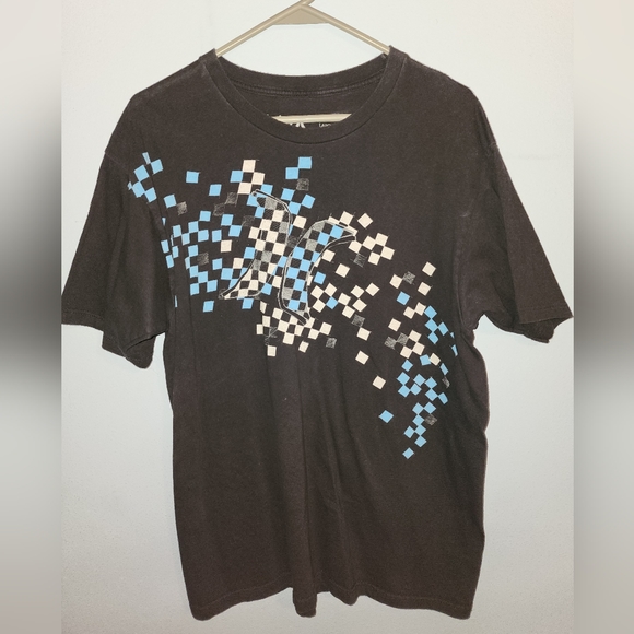 Black Hurley Large Shirt - Picture 2 of 3